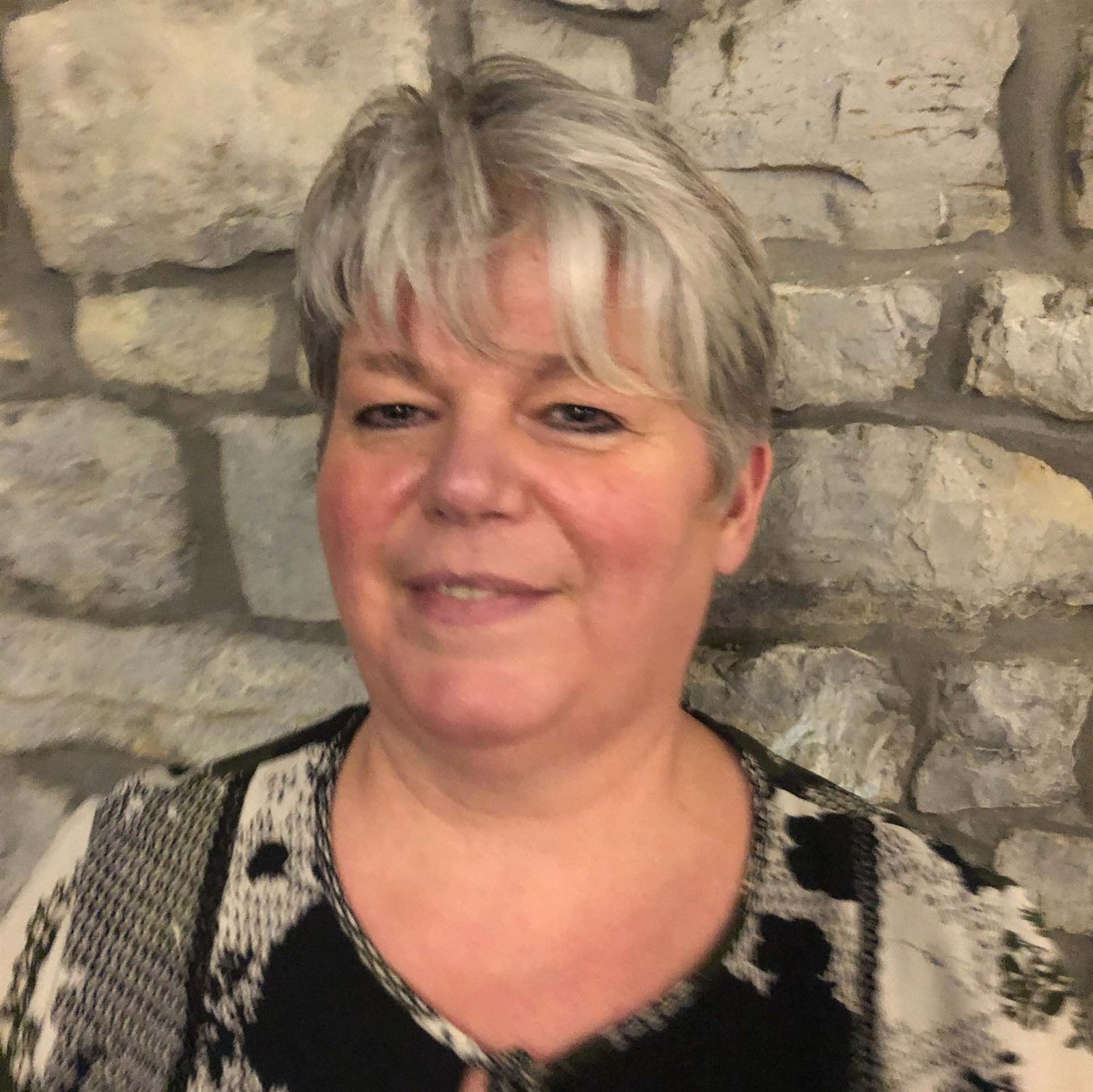 Portrait de Martine, accueil du cabinet